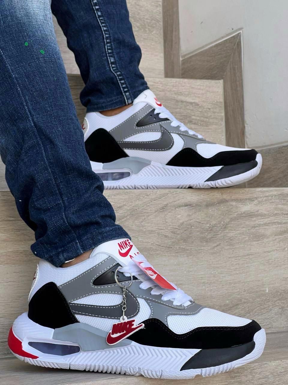 Nike Caballero Valvula